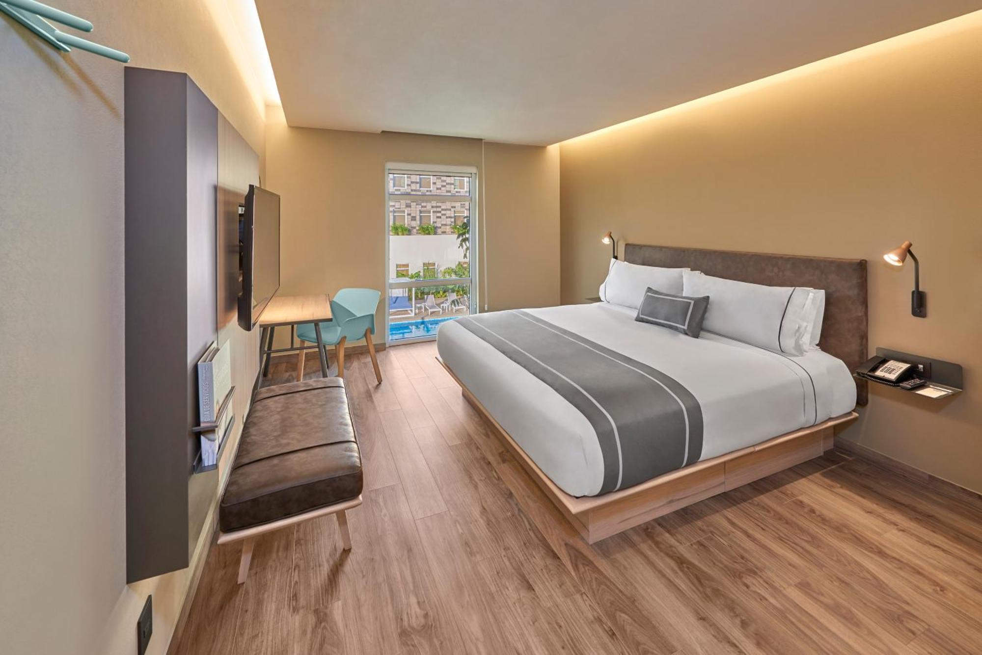 City Express Plus By Marriott เอนเซนาดา ภายนอก รูปภาพ