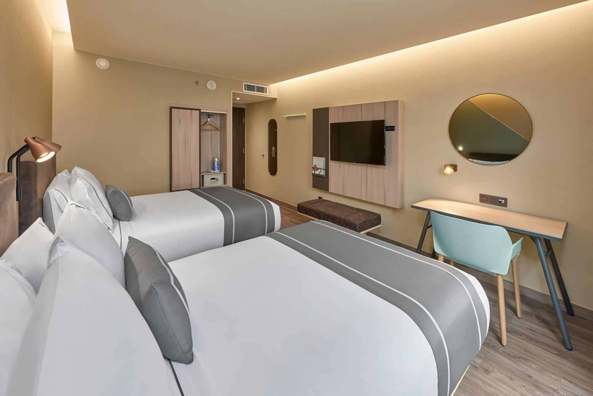 City Express Plus By Marriott เอนเซนาดา ภายนอก รูปภาพ