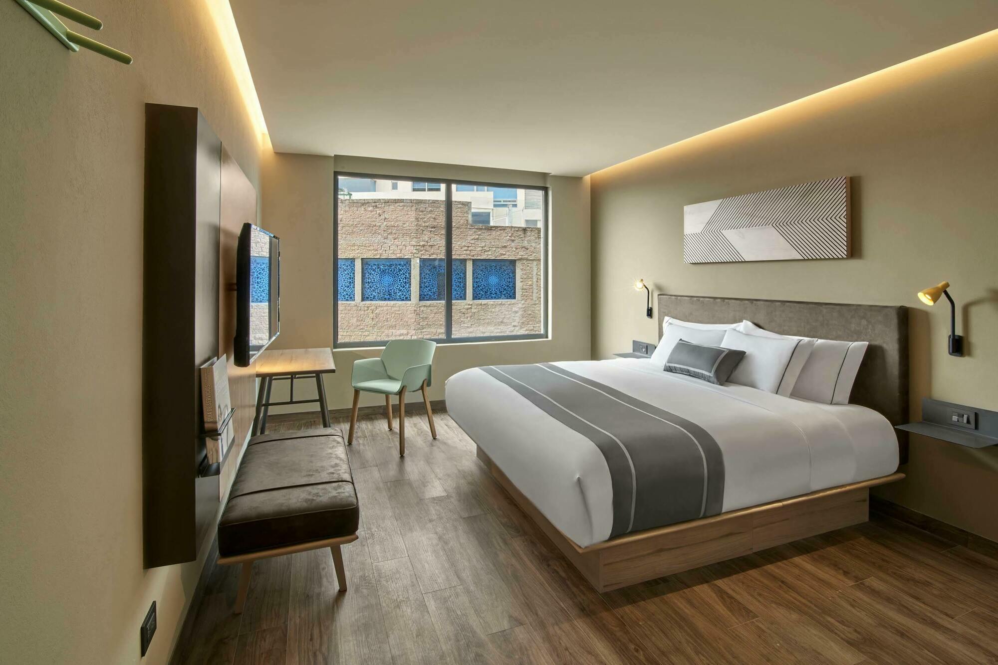 City Express Plus By Marriott เอนเซนาดา ภายนอก รูปภาพ